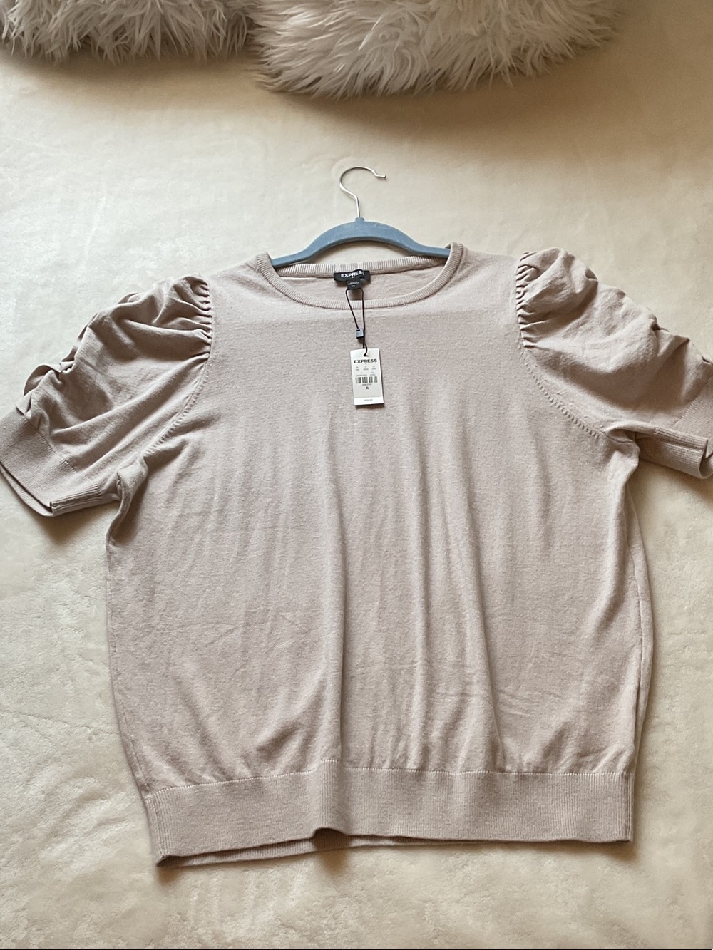 Express Short Sleeve Puff Shoulder Knit Top - Light Taupe